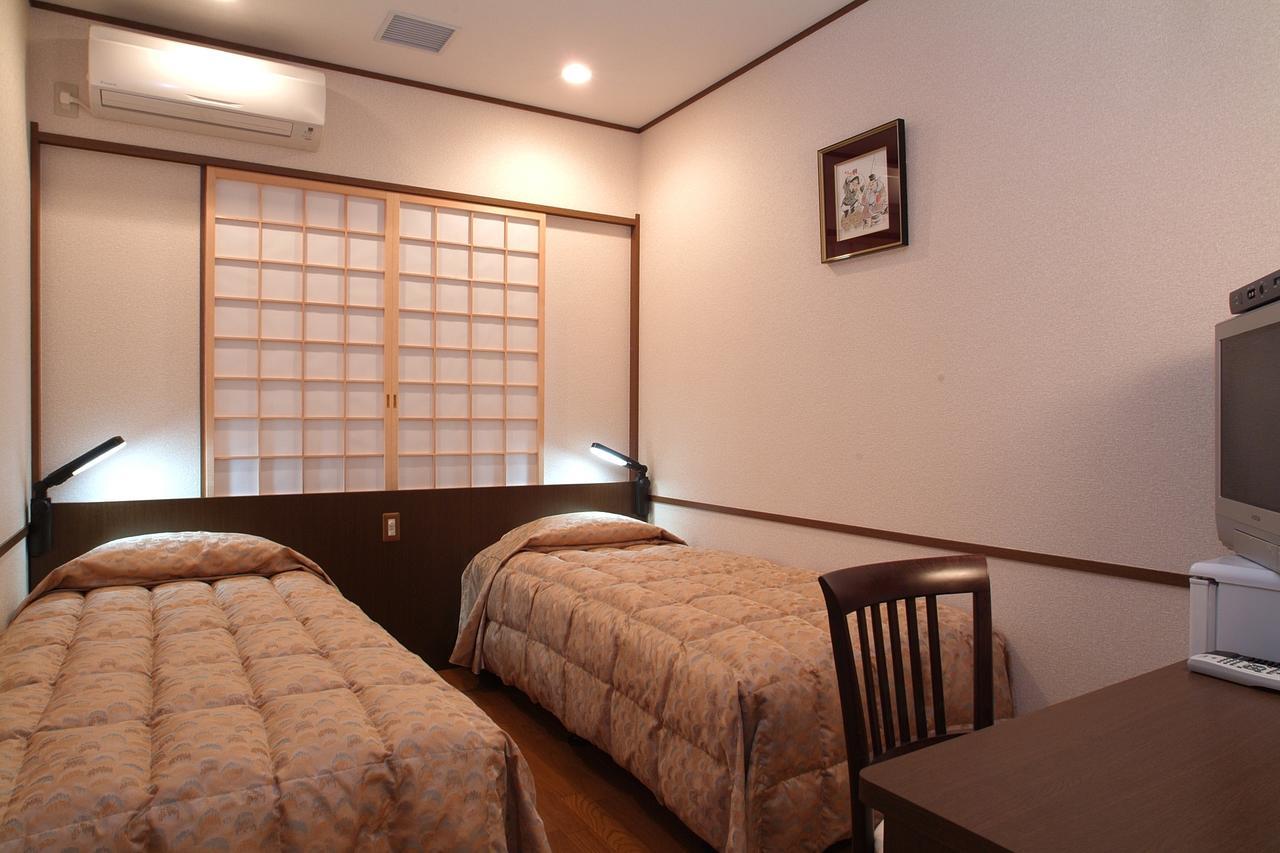 Hotel Yokohama Minatomirai Manyo Club Extérieur photo
